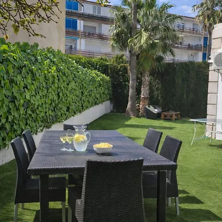 Casa de Férias Nomad Málaga álamos *