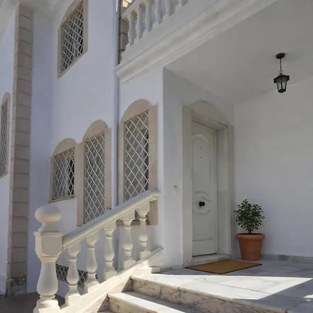 Nomad Malaga Alamos 펜션